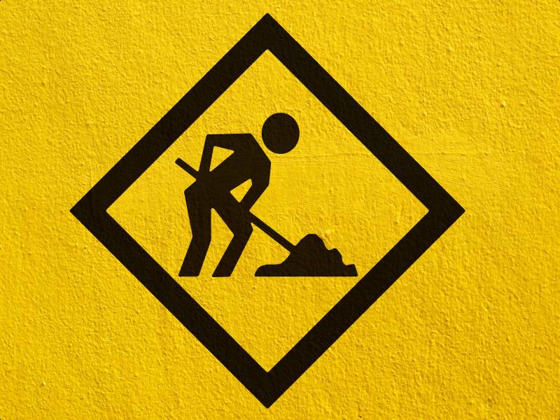 Pourquoi passer par un professionnel pour le nettoyage après des travaux d'une maison de santé de Pessac, en Gironde?