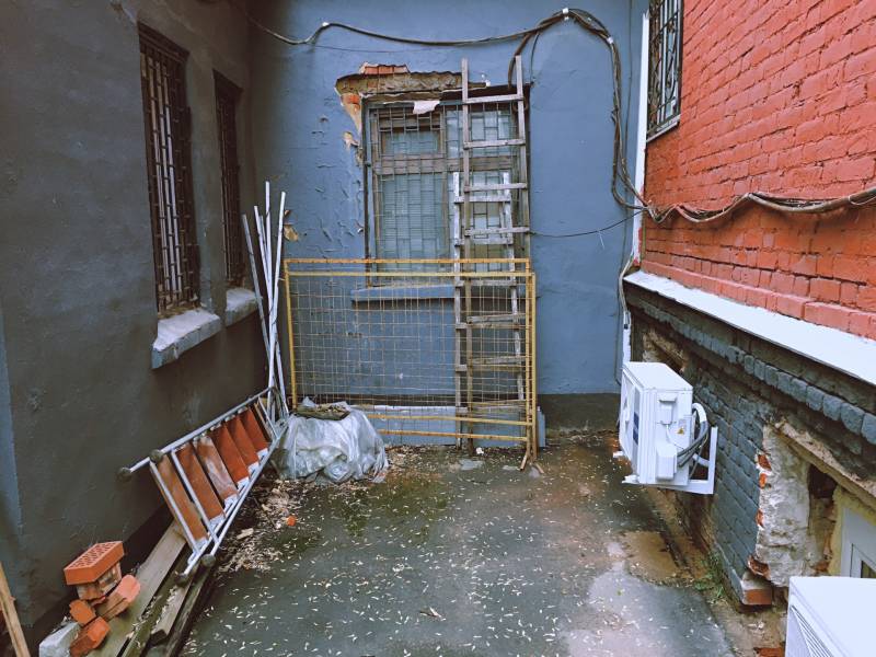 A qui faire appel pour évacuer les encombrants de la cave d'une maison à Libourne après un sinistre?